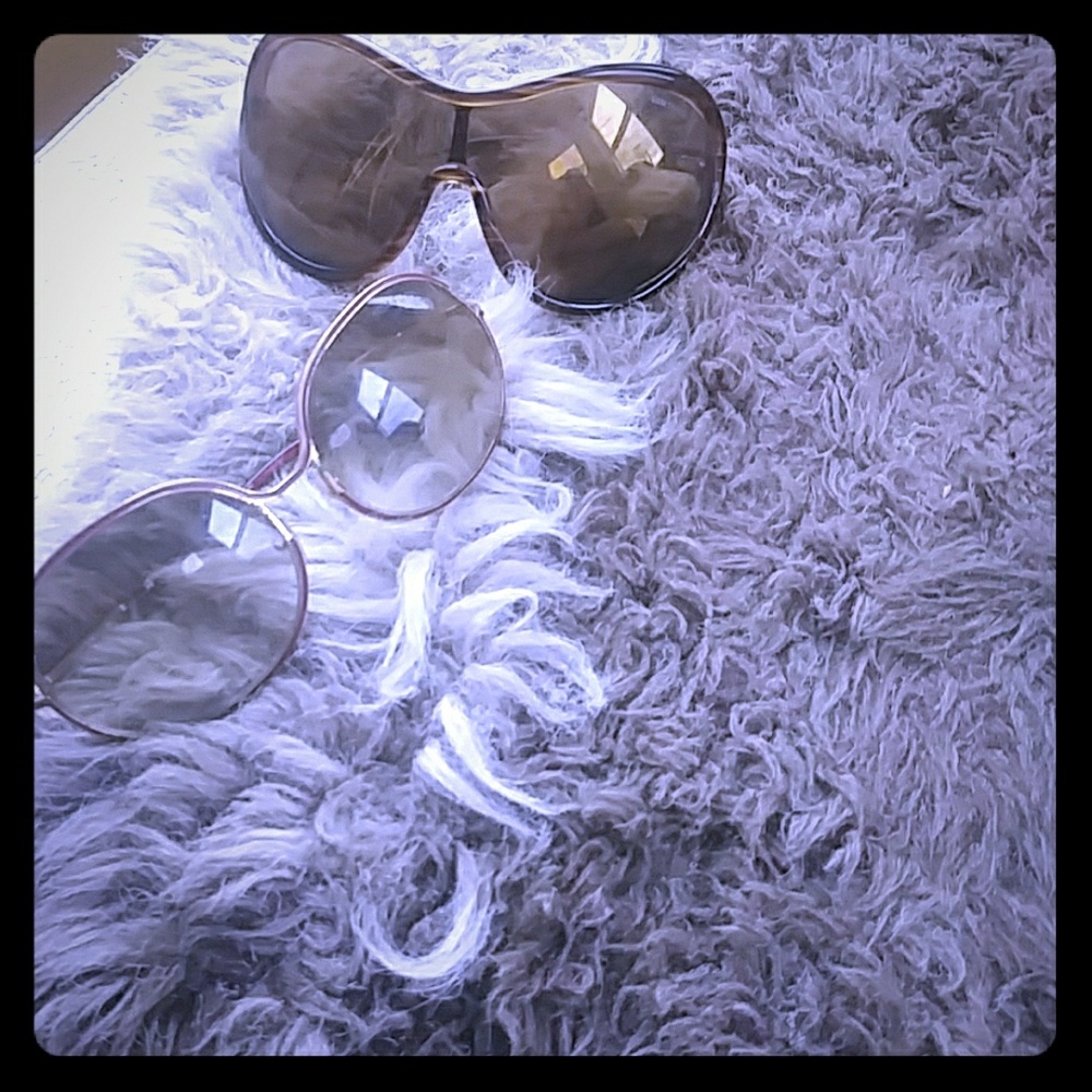 Lot of 2 Tom Ford sunglasses